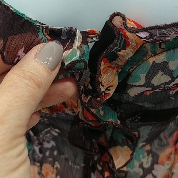 Boho sheer floral top - Picture 4 of 6